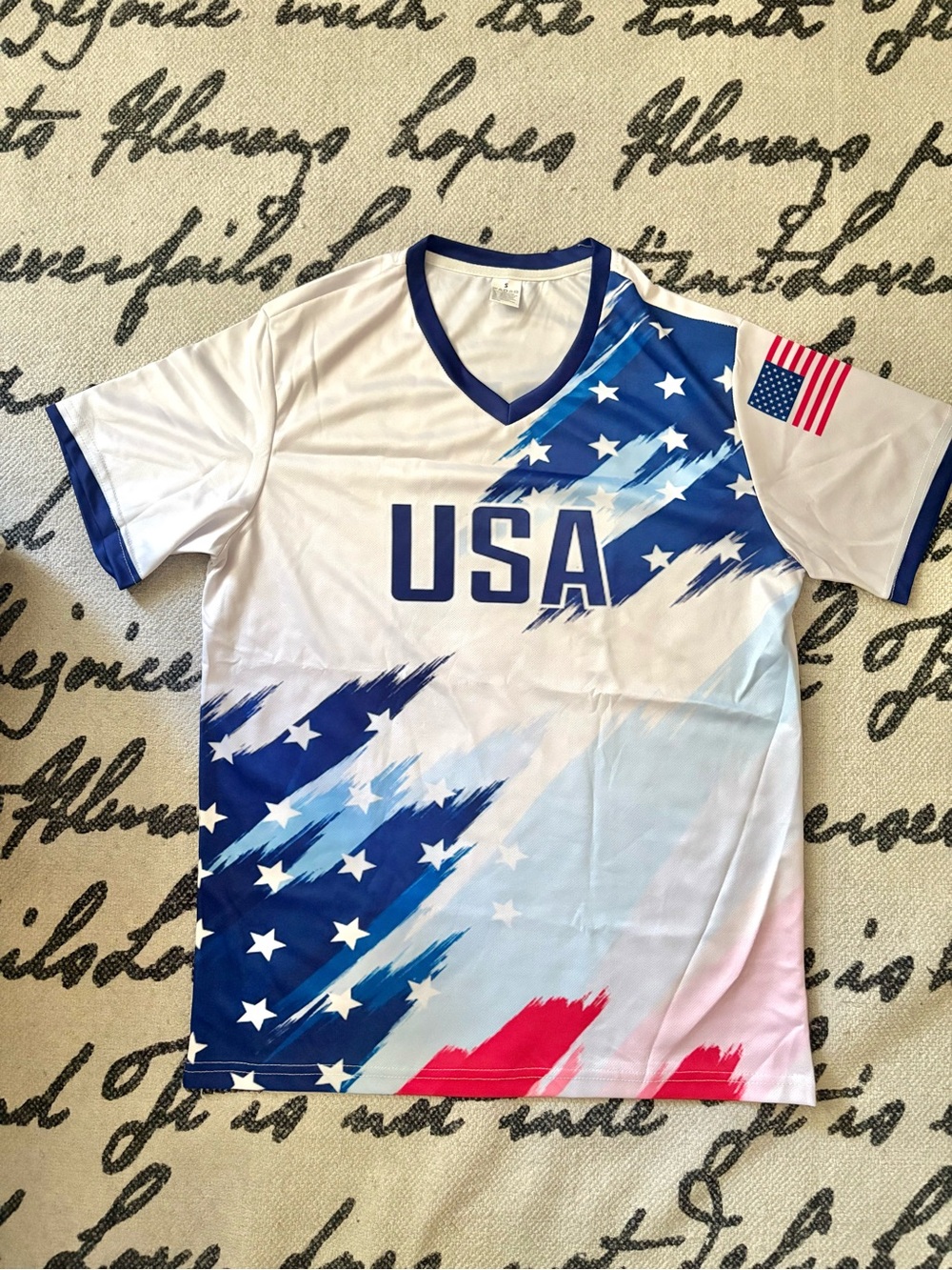 Robert Lewandowski/USA Stars & Stripes V-Neck- White & Blue. M/W small/medium.